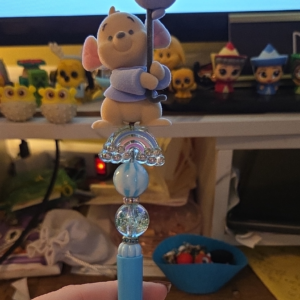 Disney's Roo Handcrafted Pen - Picture 2 of 4